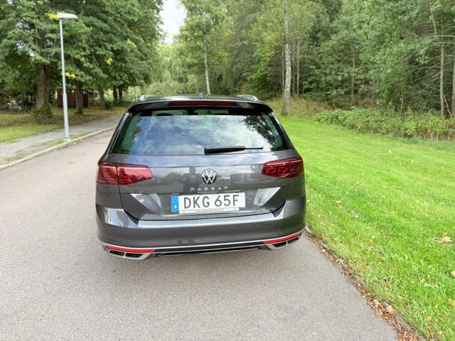 Volkswagen Passat 2022 – bild 3