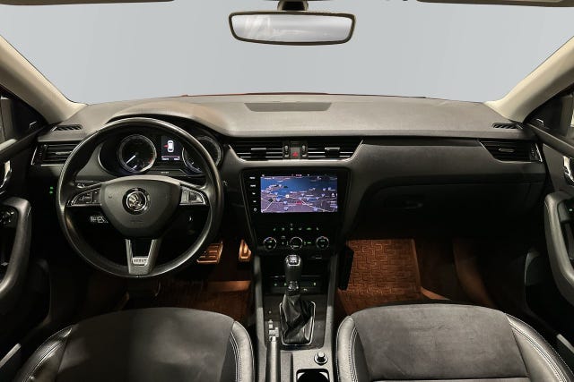 Skoda Octavia Scout 2018 – bild 4