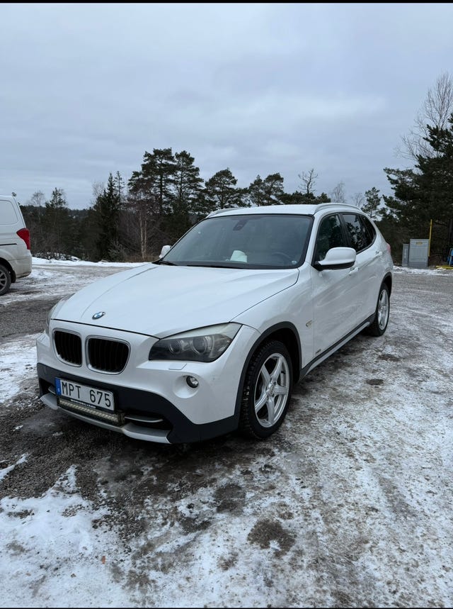 BMW X1 2011