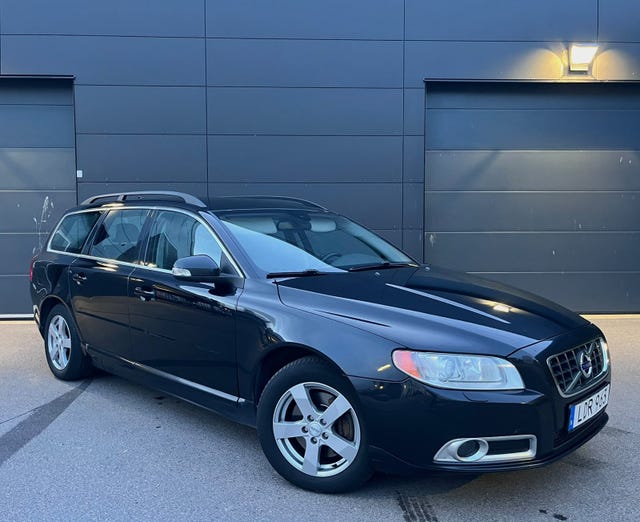 Volvo V70 2011