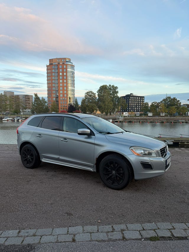 Volvo XC60 2012