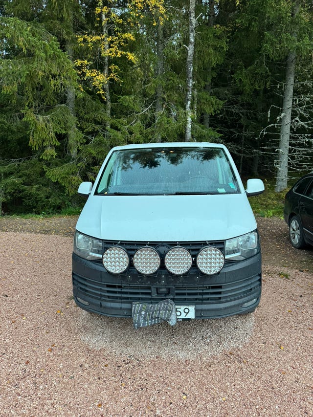 Volkswagen Transporter 2017 – bild 2