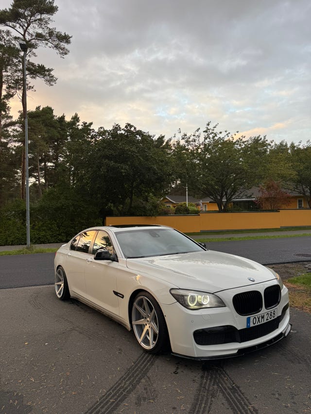 BMW 730d 2011