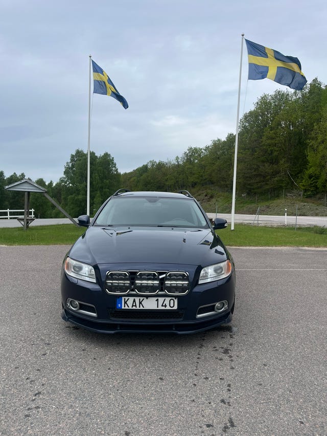 Volvo V70 2010 – bild 2
