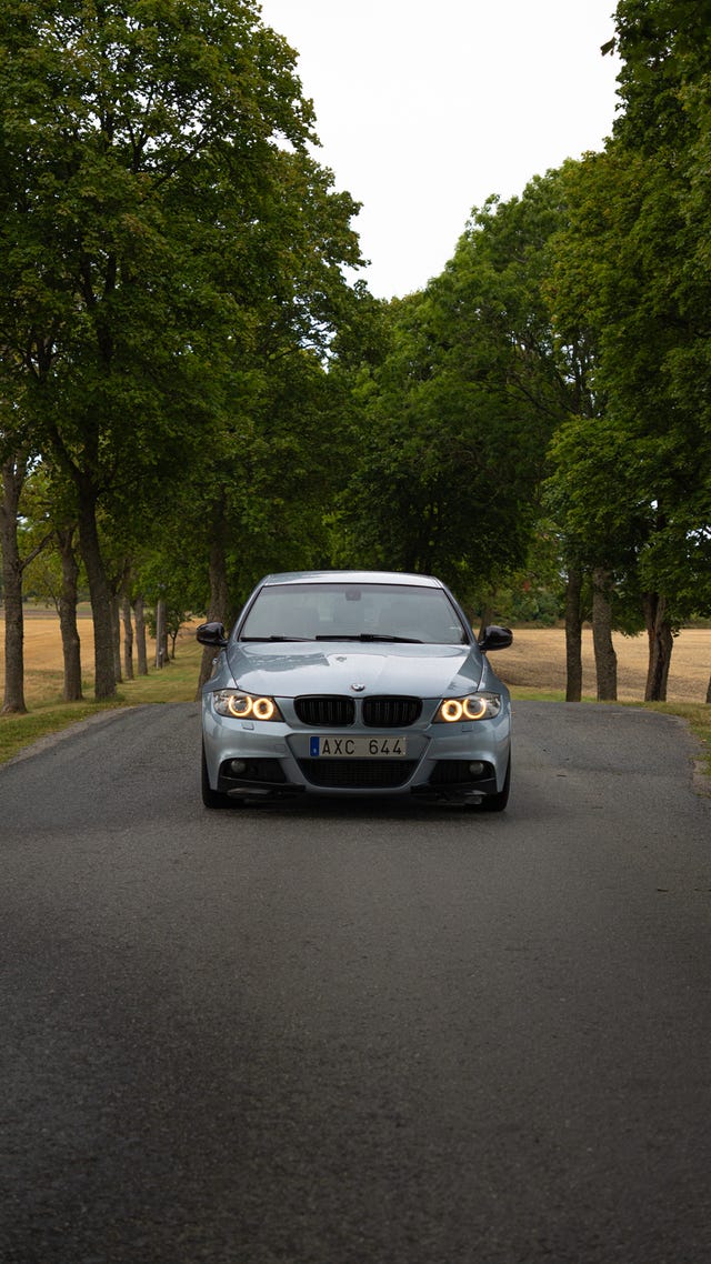 BMW 330d 2011 – bild 4