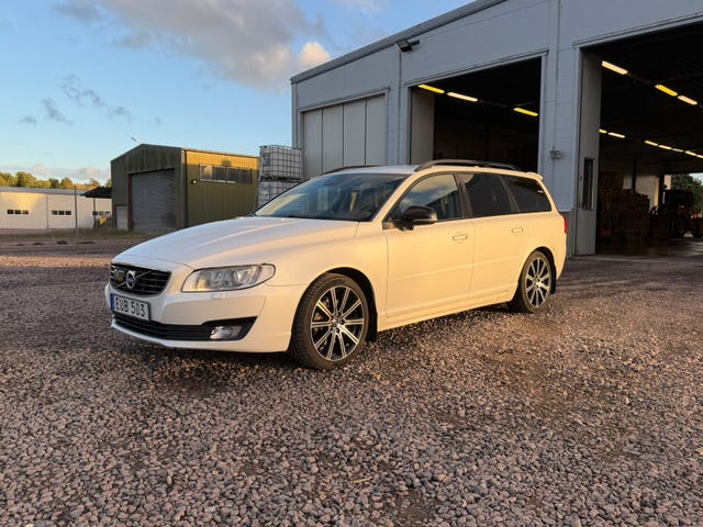 Volvo V70 2015