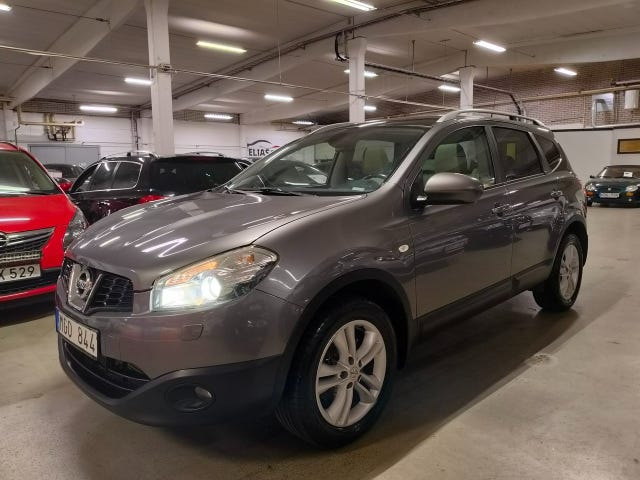Nissan Qashqai+2 2012