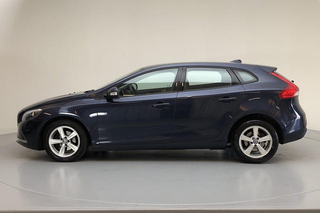 Volvo V40 2015