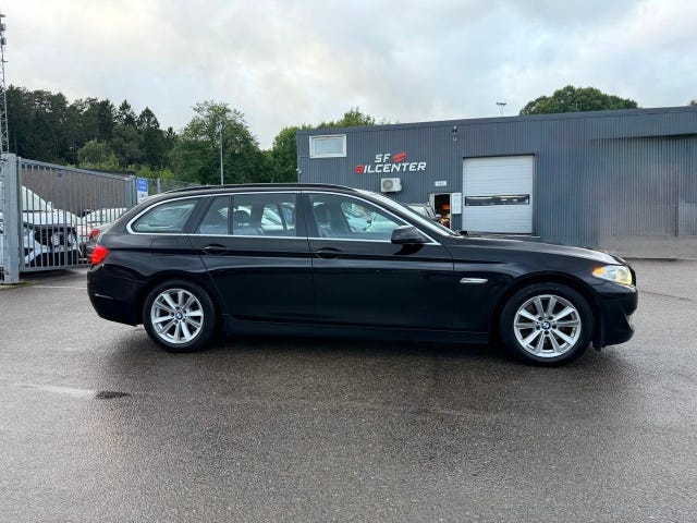 BMW 523i 2011