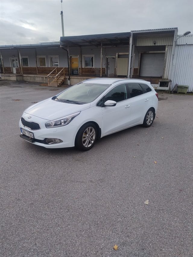 Kia Ceed 2013 – bild 2