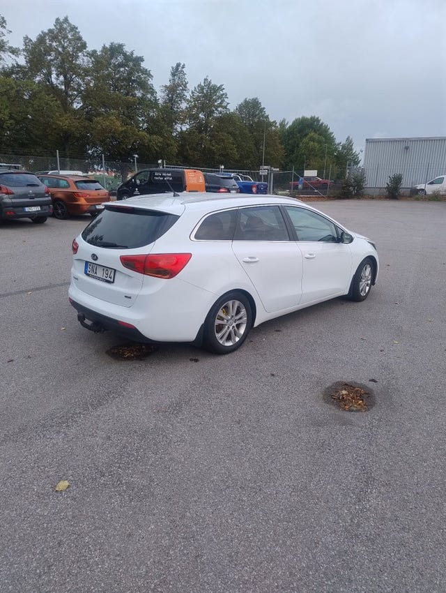 Kia Ceed 2013 – bild 4
