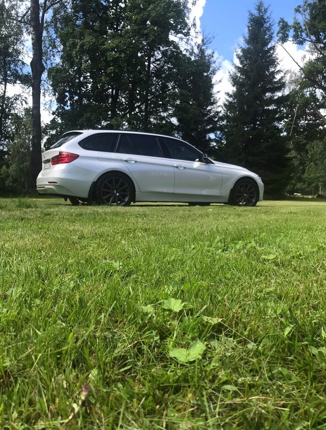 BMW 320d 2013 – bild 3