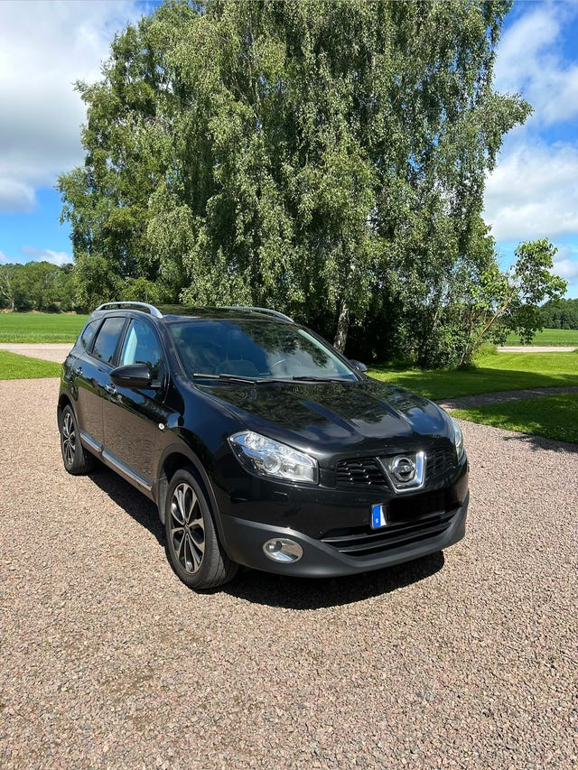 Nissan Qashqai+2 2011