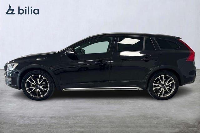 Volvo V60 Cross Country 2017 – bild 3