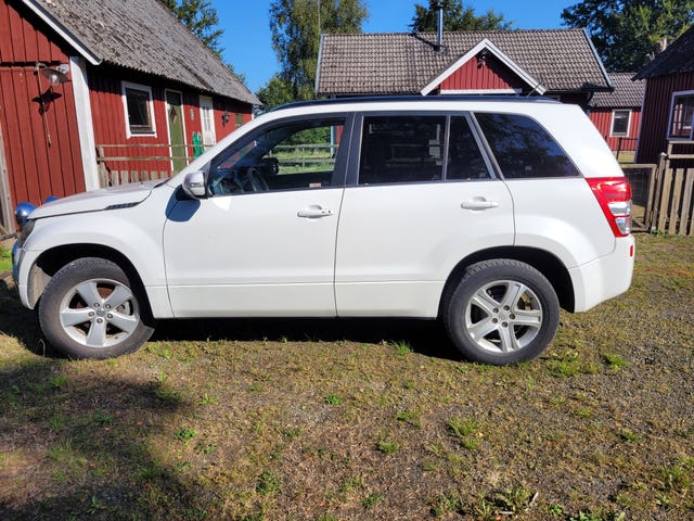 Suzuki Grand Vitara 2012