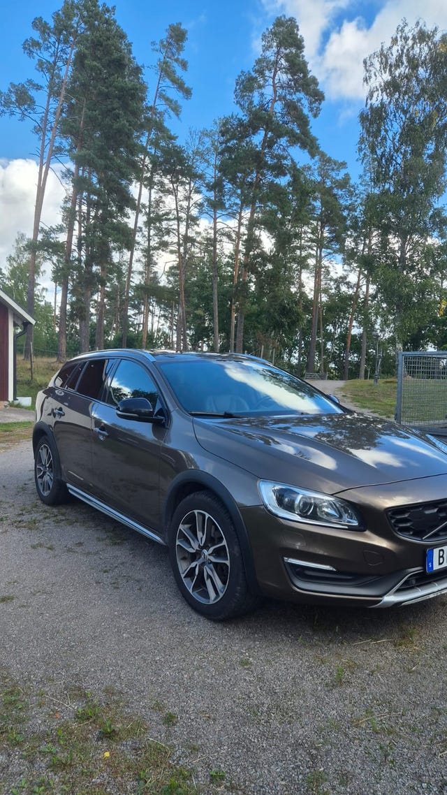 Volvo V60 Cross Country 2016 – bild 3