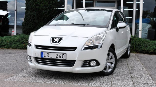 Peugeot 5008 2011