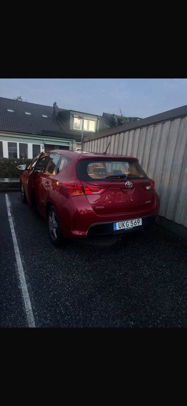 Toyota Auris 2015