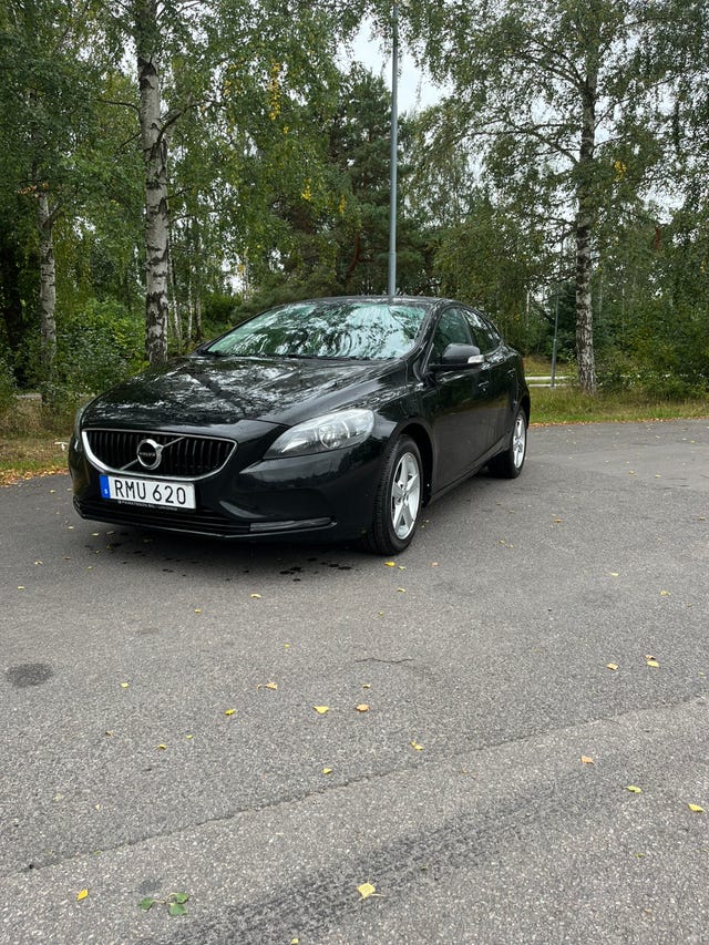 Volvo V40 2018