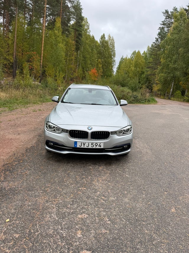 BMW 320d 2016 – bild 2