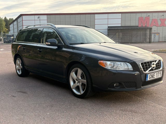 Volvo V70 2010