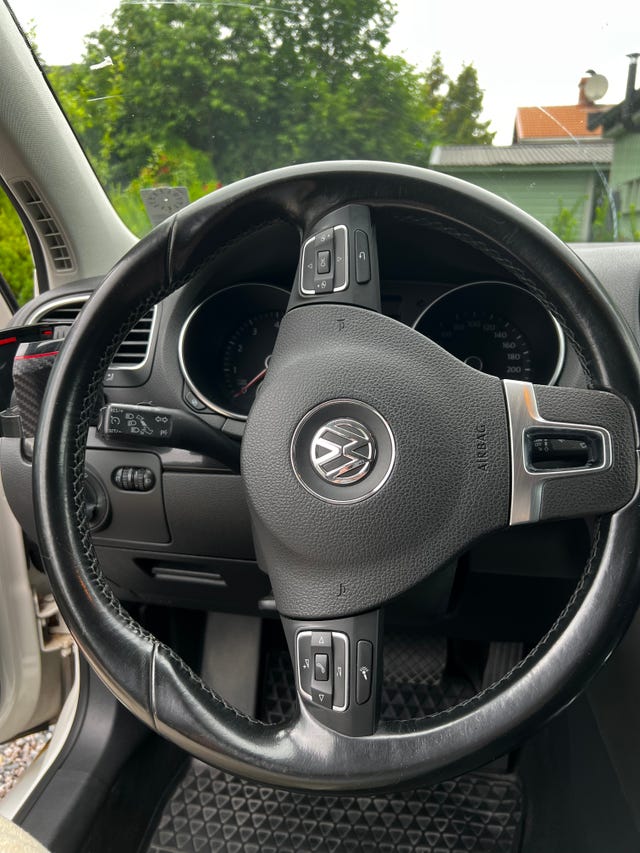 Volkswagen Golf VI 2011