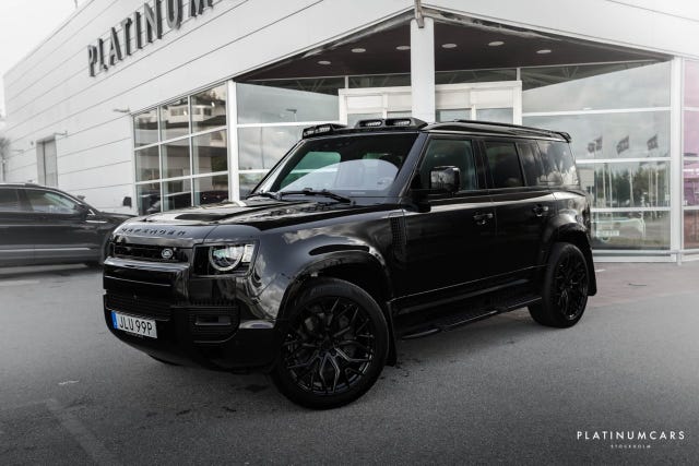 Land Rover Defender 110 2025