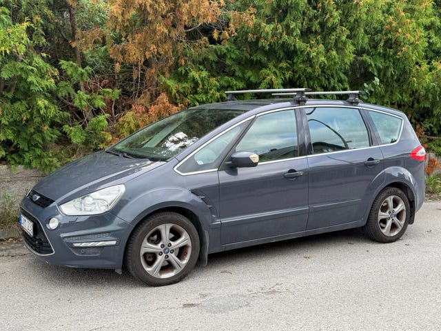 Ford S-MAX 2011