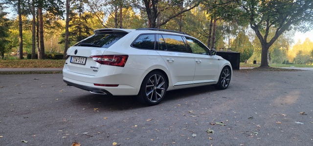 Skoda Superb 2018 – bild 3