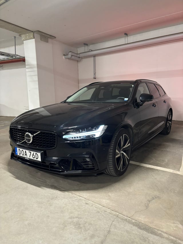 Volvo V90 2023