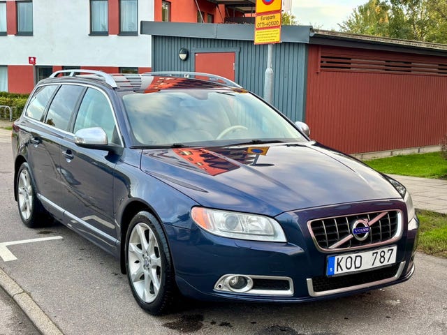 Volvo V70 2010