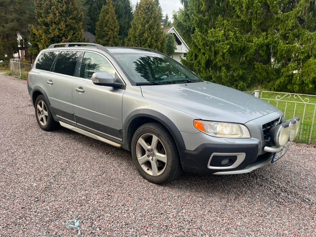 Volvo XC70 2010