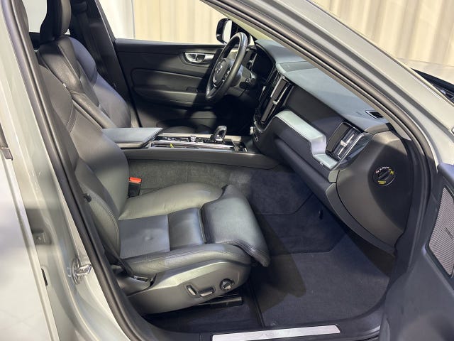 Volvo XC60 2024 – bild 3