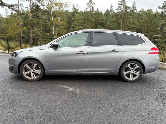 Peugeot 308 SW 2014