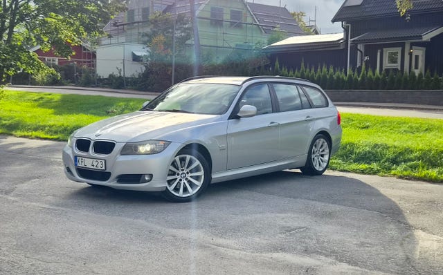 BMW 320d 2011
