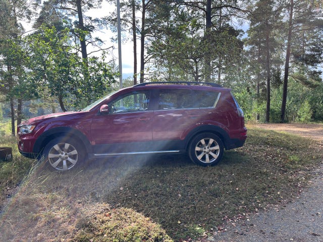 Mitsubishi Outlander 2012