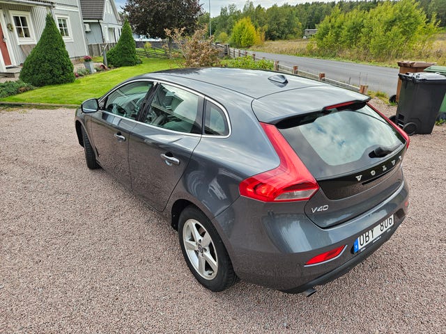 Volvo V40 2014