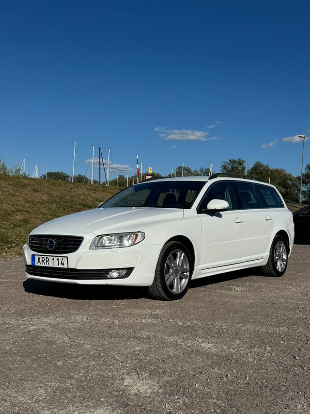 Volvo V70 2015