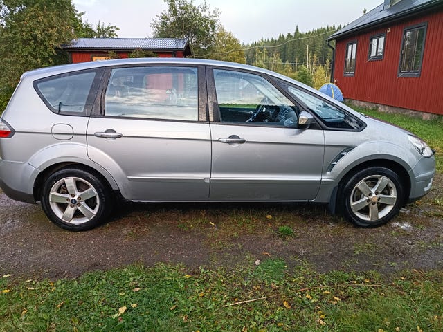 Ford S-MAX 2010