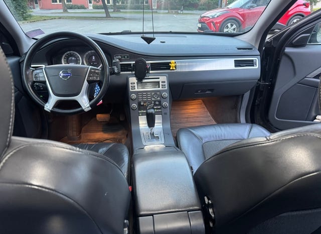 Volvo V70 2010 – bild 2