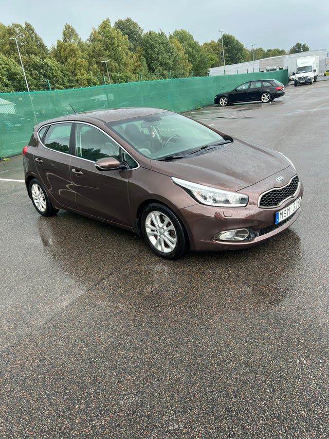 Kia Ceed 2013 – bild 3