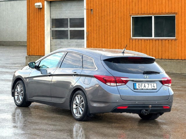 Hyundai i40 — bild 9 av 11