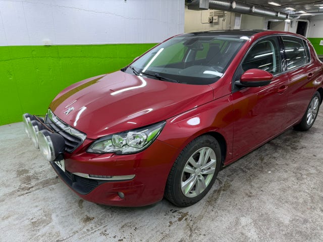 Peugeot 308 2015