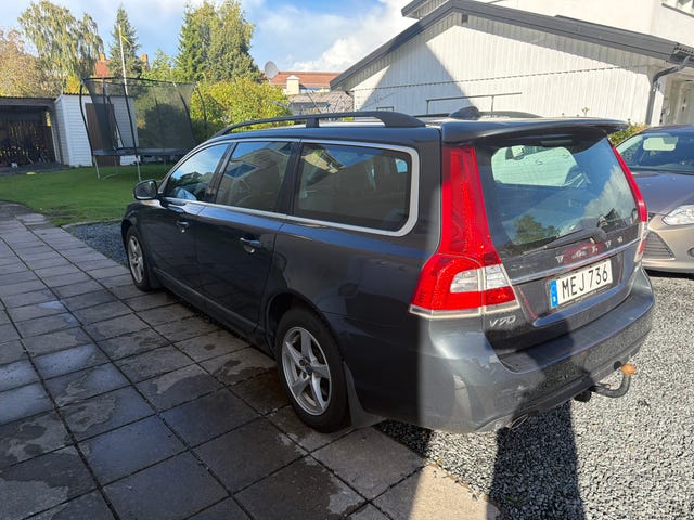Volvo V70 2016