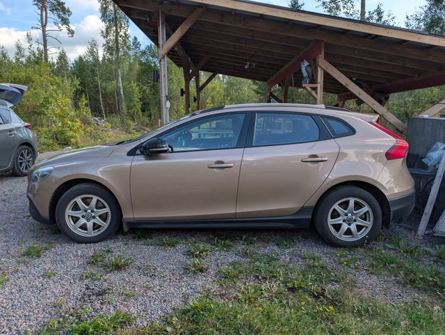 Volvo V40 Cross Country 2014