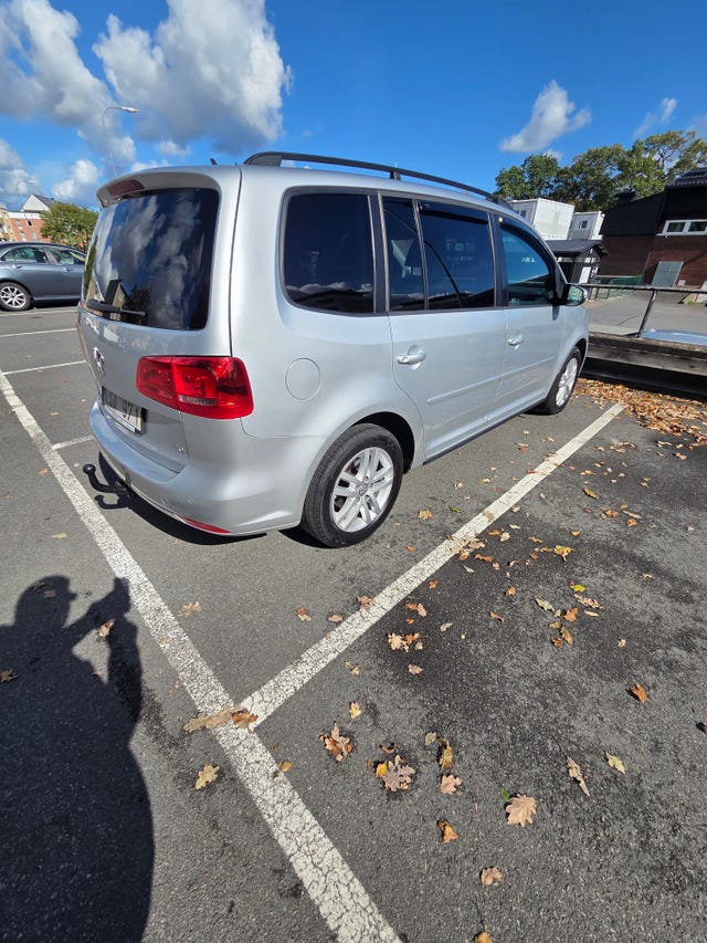Volkswagen Touran 2011