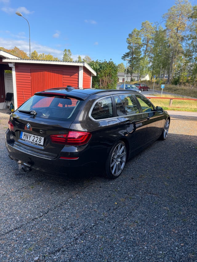BMW 520d 2015 – bild 2
