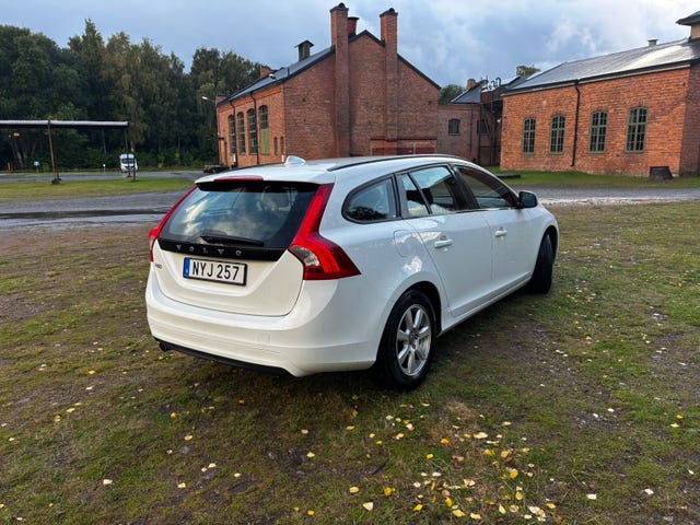 Volvo V60 2014 – bild 4