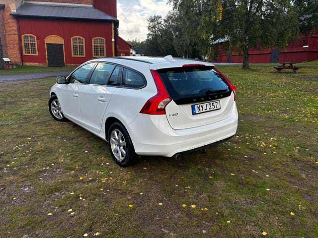 Volvo V60 2014 – bild 3