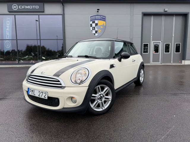 MINI Cooper 2011